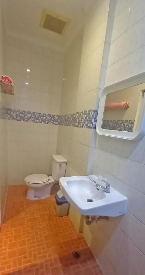 Hotel Aruni Ancol Jakarta Exteriör bild